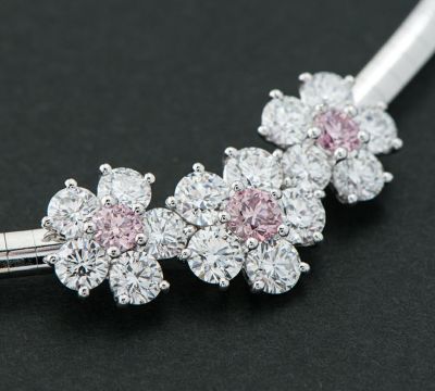 限定特価　ピンクダイヤモンドフラワーネックレス ギメル フラワーモチーフ ピンク ダイヤモンド0.432ct